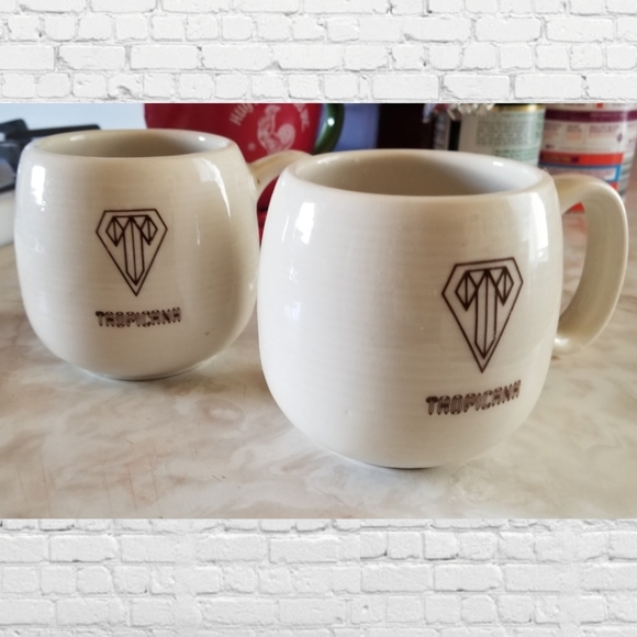 Vintage Set of Tropicana Hotel Mugs Bel Terr - Picture 2 of 4